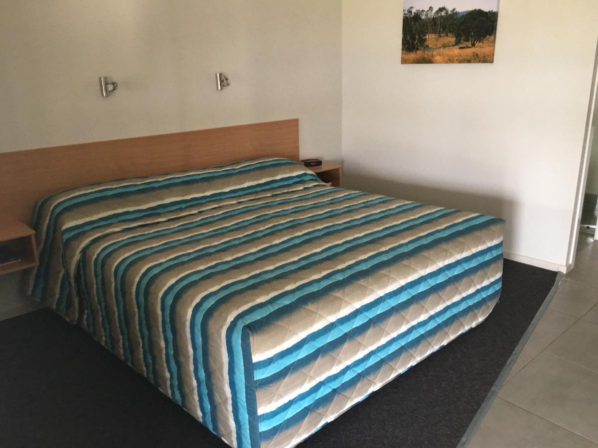 Mundubbera Billabong Motor Inn Экстерьер фото