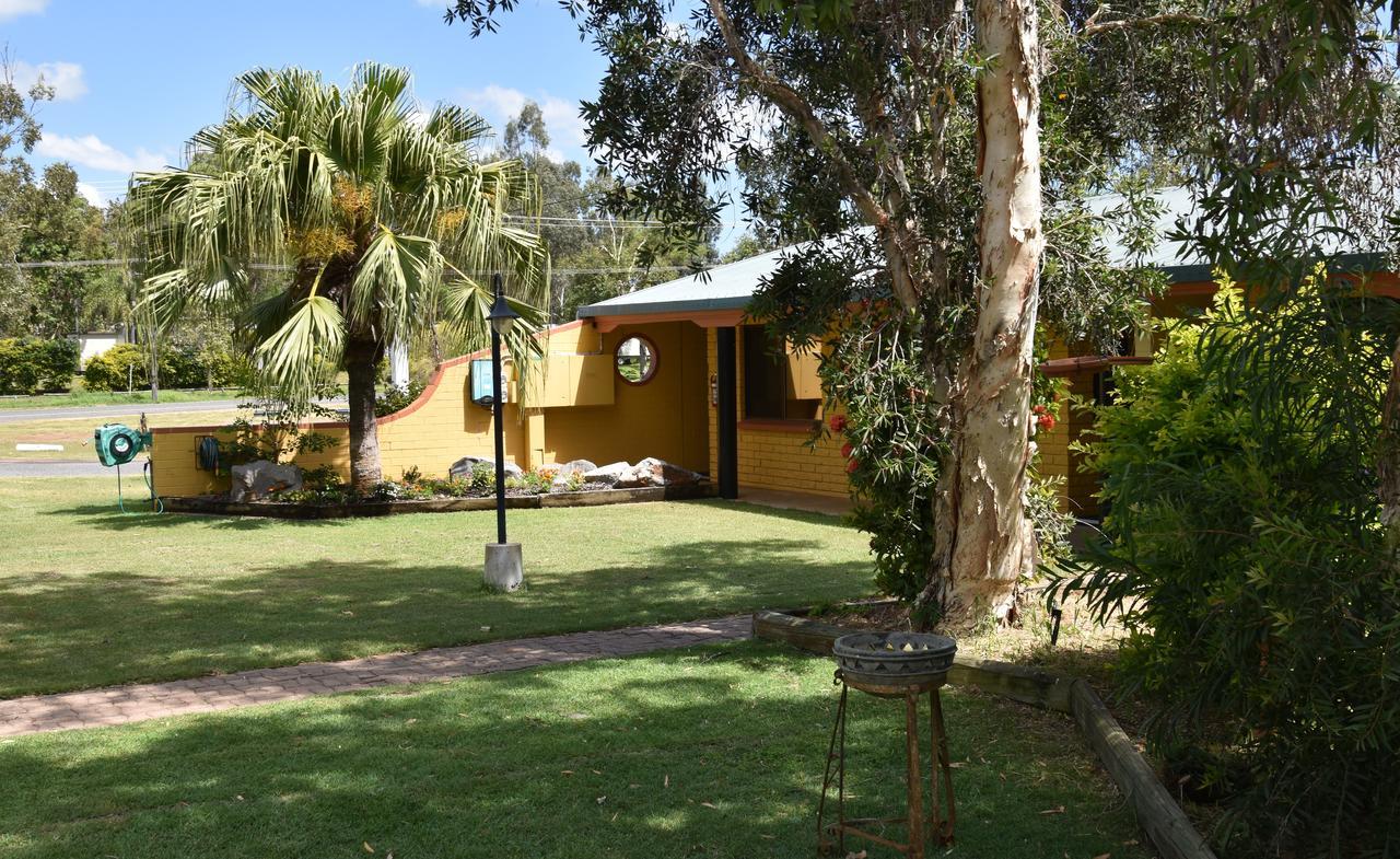 Mundubbera Billabong Motor Inn Экстерьер фото