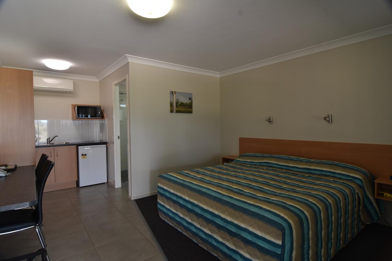 Mundubbera Billabong Motor Inn Экстерьер фото