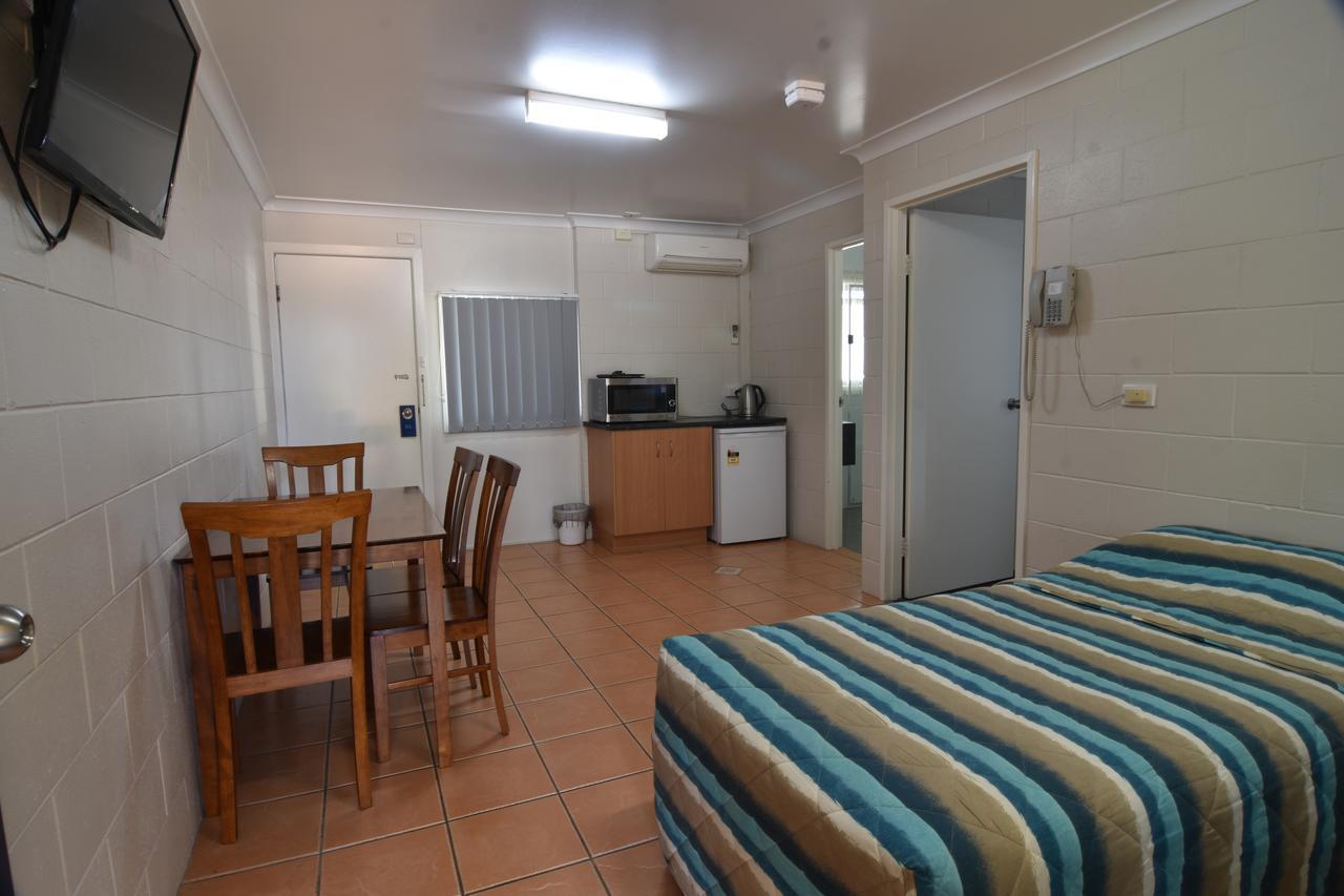 Mundubbera Billabong Motor Inn Экстерьер фото